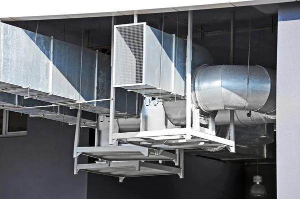 Промышленная система вентиляции — стоковое фото