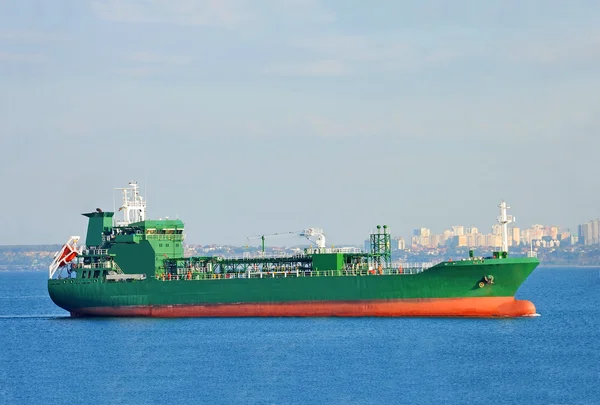 Navio petroleiro GPL (gás de petróleo líquido) no mar — Fotografia de Stock