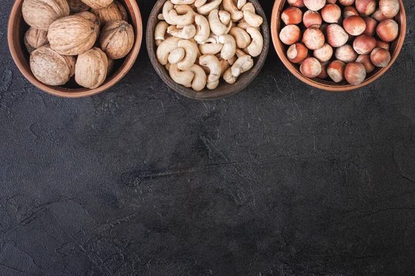 Walnut Hazelnut Cashews Pottery View — Stock Photo, Image