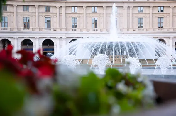 Fontaine Sur Place Ferrari Dans Centre Gênes Italie — Photo