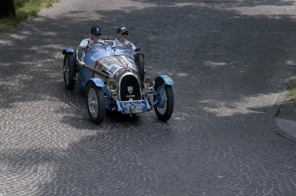 Mille Miglia 2015, la famosa carrera de coches retro — Foto de Stock