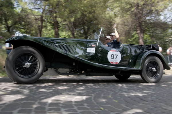 Mille Miglia 2015, retro arabalar için ünlü yarış — Stok fotoğraf