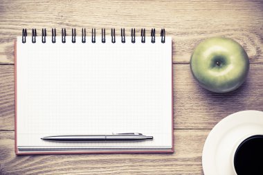 kahve ile boş not defteri