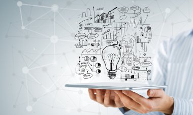 onun iş planı sunan iş adamı