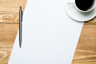 kahve ile boş kağıt levha