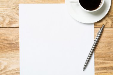 kahve ile boş kağıt levha