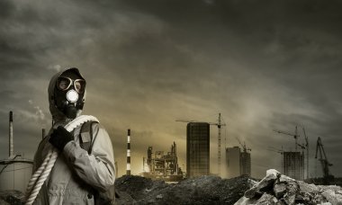 Gaz Maskeli adam kurtulan