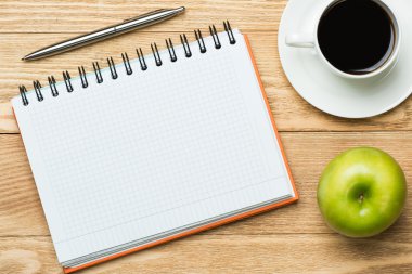 kahve ile boş not defteri