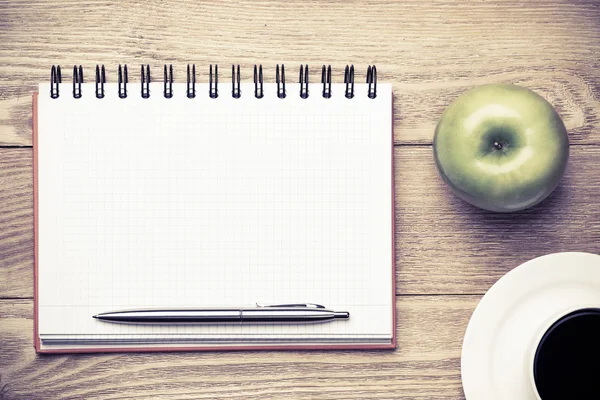 kahve ile boş not defteri