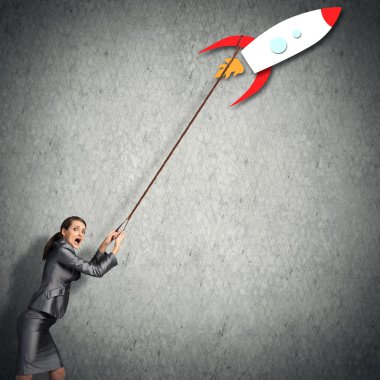 işkadını holding roket yol