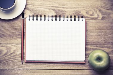 kahve ile boş not defteri