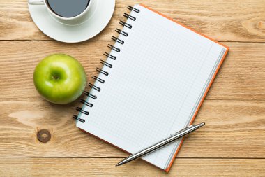 kahve ile boş not defteri