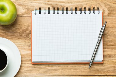 kahve ile boş not defteri