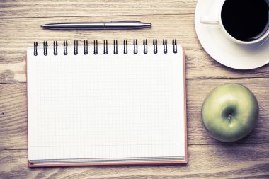 kahve ile boş not defteri