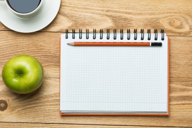 kahve ile boş not defteri