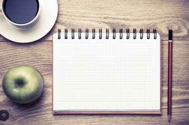 kahve ile boş not defteri