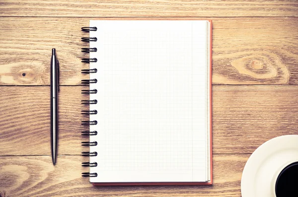 Blank notepad with cup of coffee — Stock Photo, Image