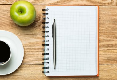 kahve ile boş not defteri