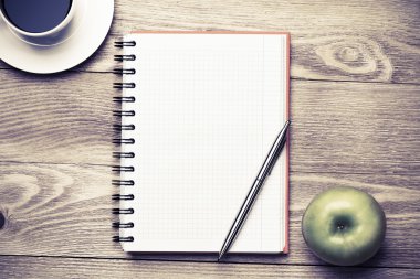 kahve ile boş not defteri