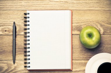 kahve ile boş not defteri