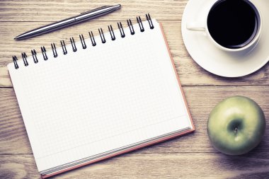 kahve ile boş not defteri