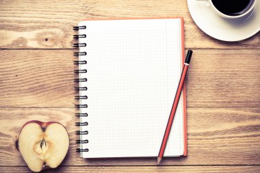 Kağıt kahve, apple ve kalem ile