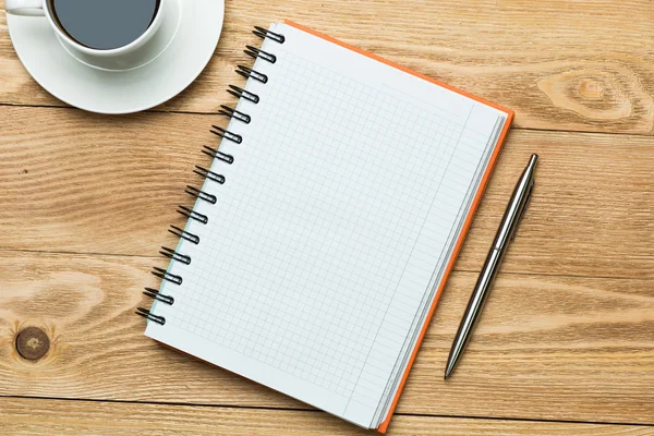 fincan kahve ve kalem ile boş 