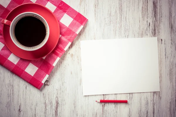 Papel de receta con taza de café — Foto de Stock