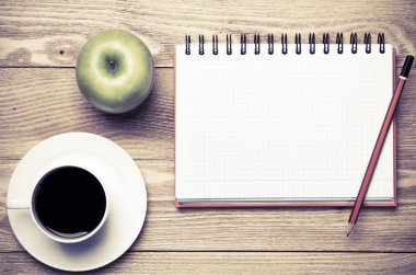 Kağıt kahve, apple ve kalem ile