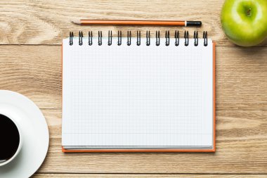 Kağıt kahve, apple ve kalem ile