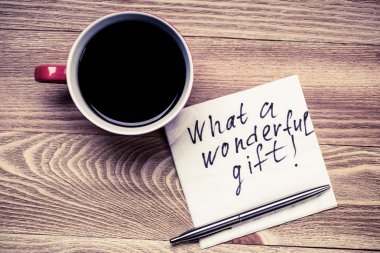 Kahve fincanı ve peçete 