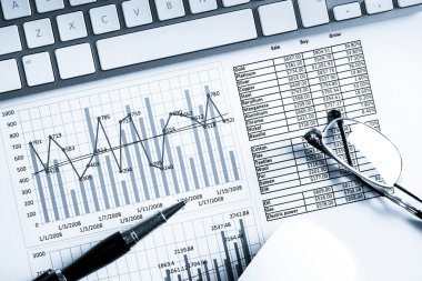 İş işyeri ile klavye ve diyagramları