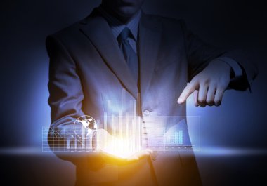 Çalışmalarında sanal teknolojileri