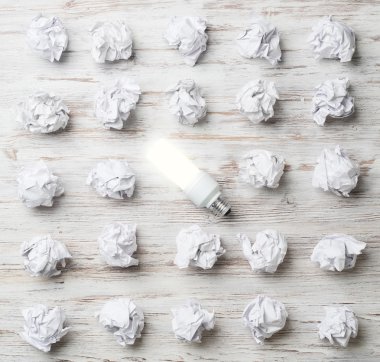 Üstün senin parlak fikrin