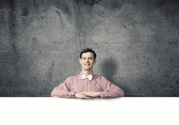 Homme joyeux avec bannière — Photo