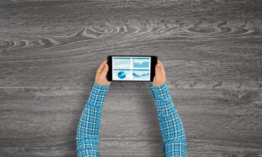 Tablet PC'yi kullanma eller