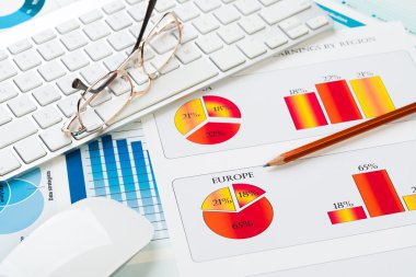 Ortalama satış raporu hazırlanıyor