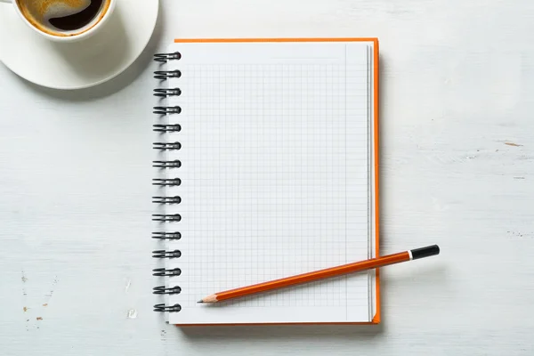 Coffee with notepad and pencil — Stock Photo, Image