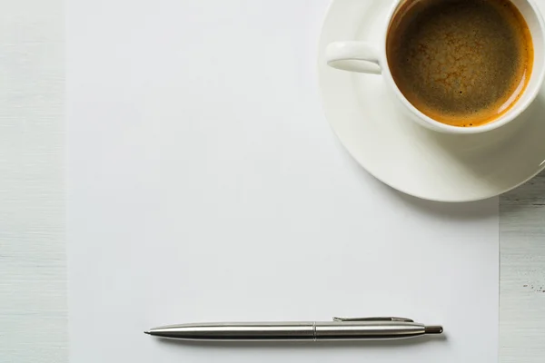 Чашка кофе для свежей идеи — стоковое фото