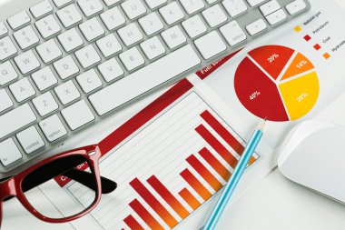 Ortalama satış raporu hazırlanıyor