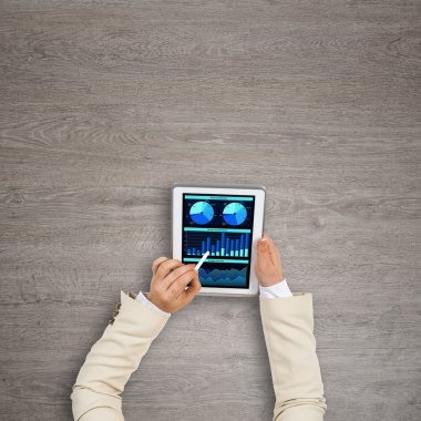 Tablet PC'yi kullanma eller