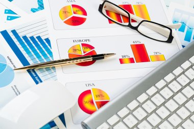 Ortalama satış raporu hazırlanıyor