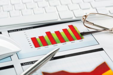 Ortalama satış raporu hazırlanıyor