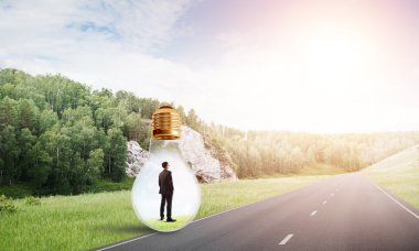 Ampulün içindeki iş adamı