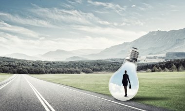 Ampulün içindeki iş kadını