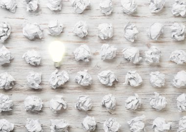 Üstün senin parlak fikrin