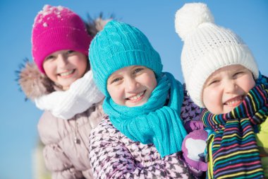  Mutlu çocuklar eğleniyor