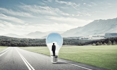 Ampulün içindeki iş adamı