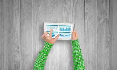 Mali uygulamayı kullanarak