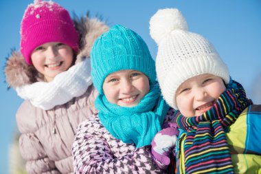  Mutlu çocuklar eğleniyor